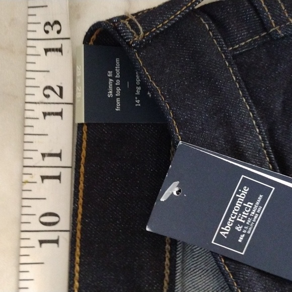 Abercrombie & Fitch Men's  skinny Jeans. - Picture 7 of 11